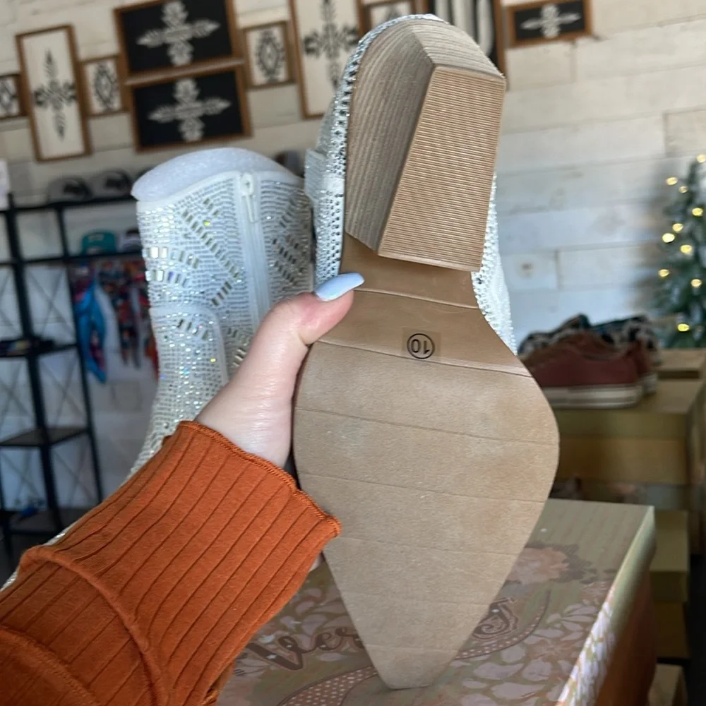Maze Bootie - Picture 2 of 3